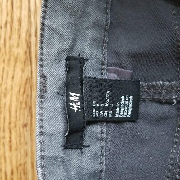 (8) H&M Grey Skinny Stretch Denim Jeans - Picture 5 of 11